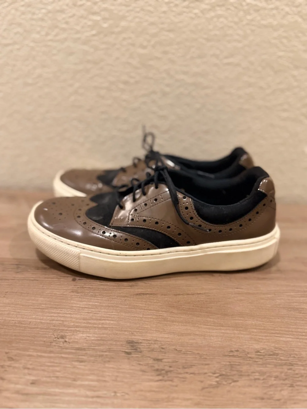 SAS Oxland - Women's Bkack Pecan Casual Shoe with Wide Toe Box Size 8M